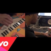 Video: Maejor | Makes beat out of toys